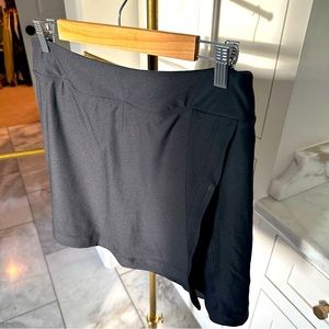 Outdoor voices Court Scort size L